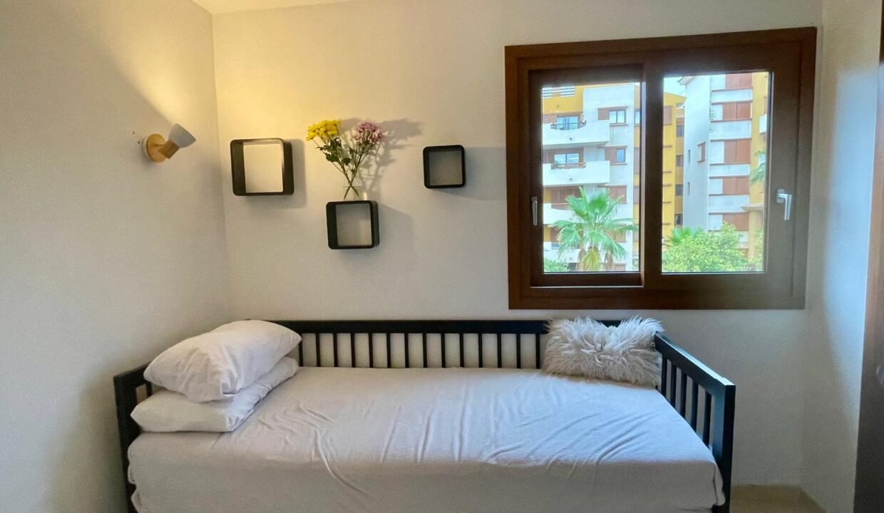 e4ZDaJmbJL5C_1732793440-fullHD