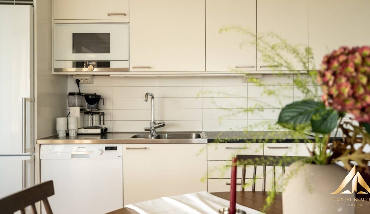 e57c048209757587b65a956b0e3c0c00