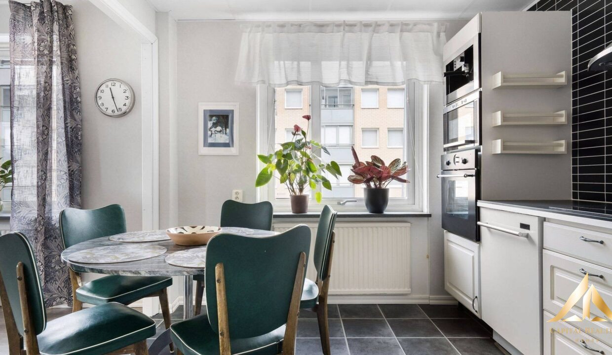 e8aa651296c5e473c88fb1df8aade35d