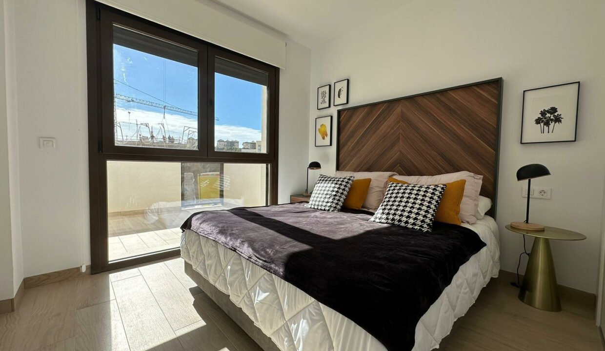 eYCrMMEtFtZe_1701764026-fullHD