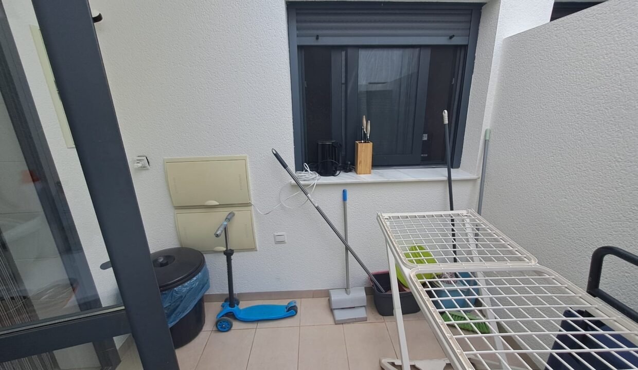 f04f99b6f7d8413975eac92a64604ba48c5cddf2