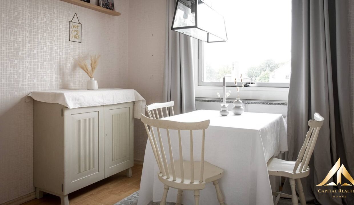 f5370c9a2db86332a4d95b25981670a2