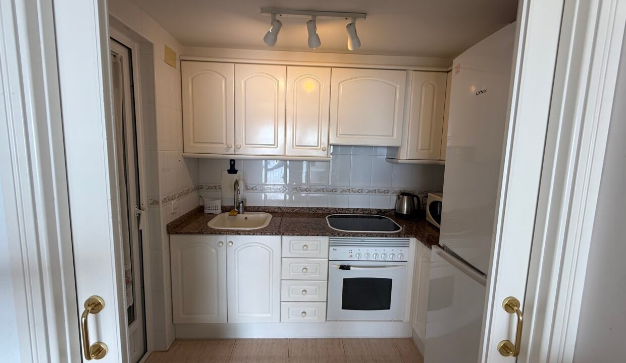 f5e776cdf89f9d6956bc6321bf6e9d1f5dda6bb7