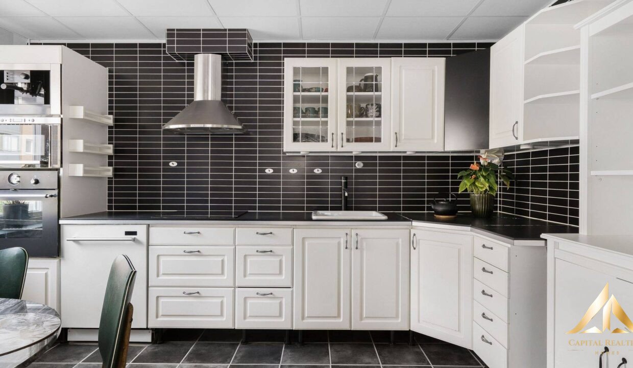 f74a6d349884a7239fe7683313605d32