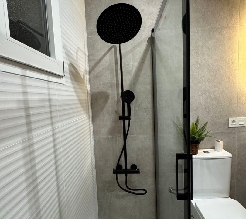 fkGR8ebhWrPi_1734018062-fullHD