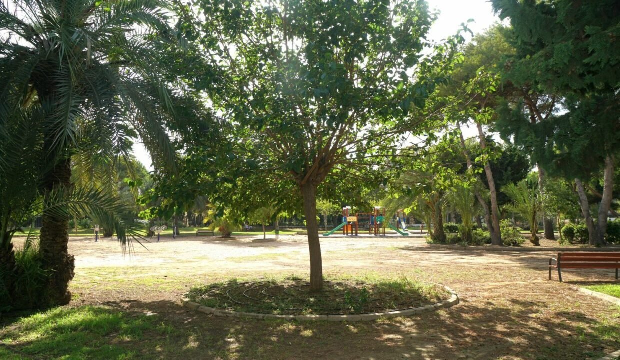 gGzyH3jtL1c4_1695399707-fullHD