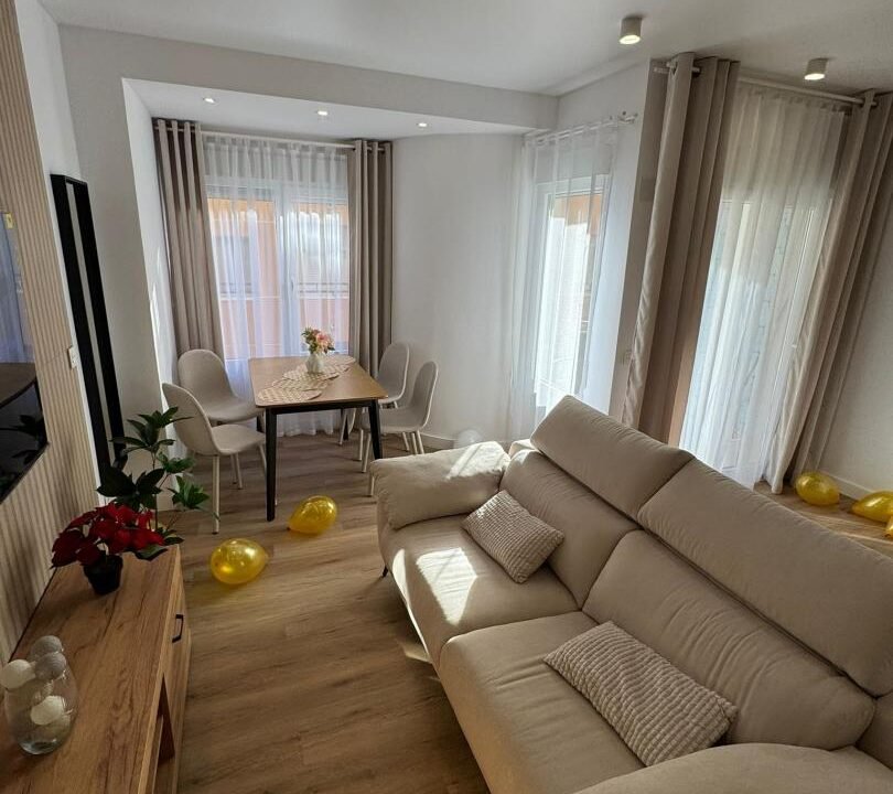 gWrZgVn7Zkmy_1733758775-fullHD