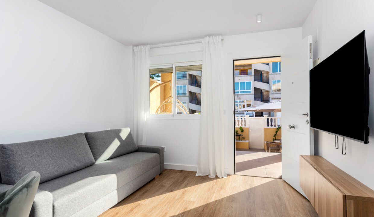 gm70fO1A-T75_1736944378-fullHD