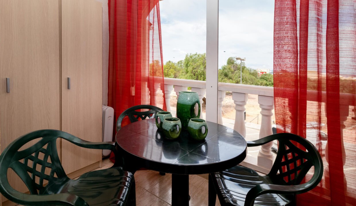 gxrkYrSFMhNE_1739449035-fullHD