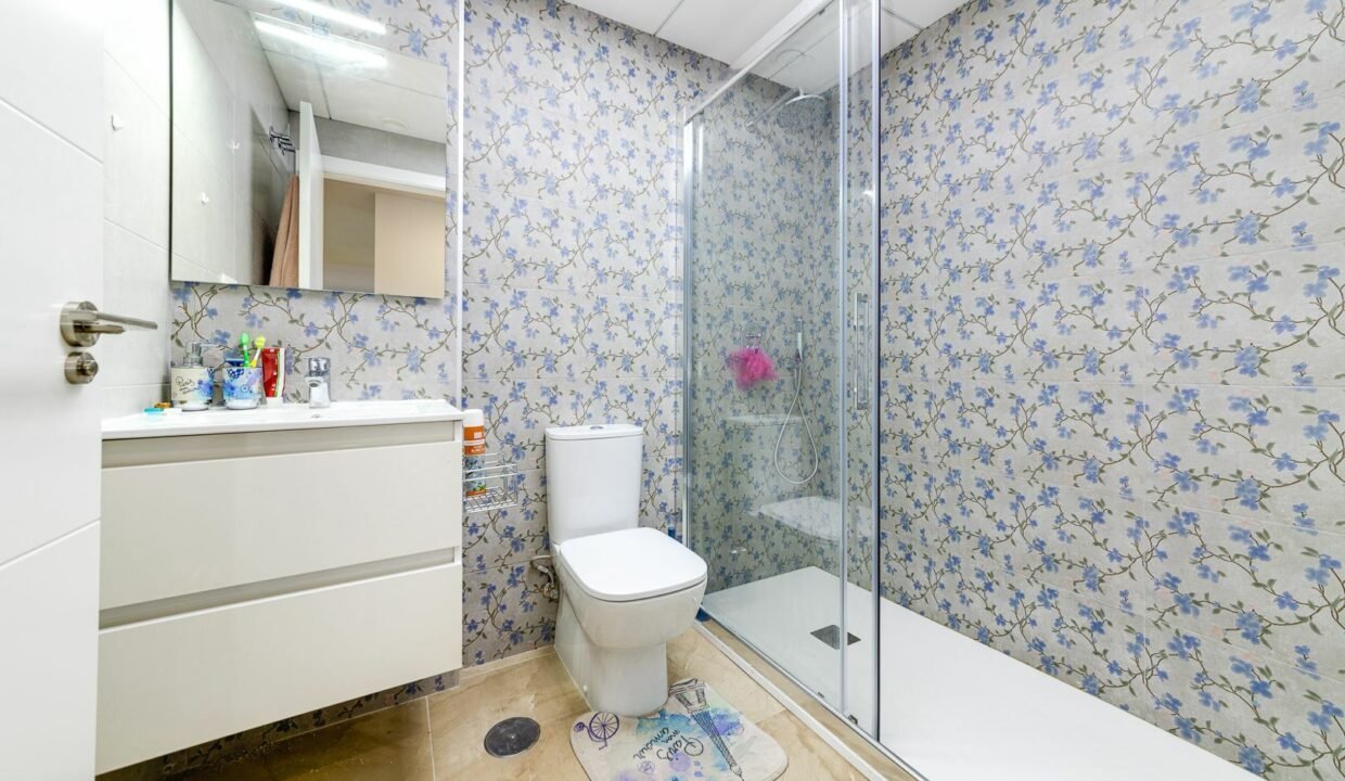 hFSFDB3k7w0f_1716995035-fullHD