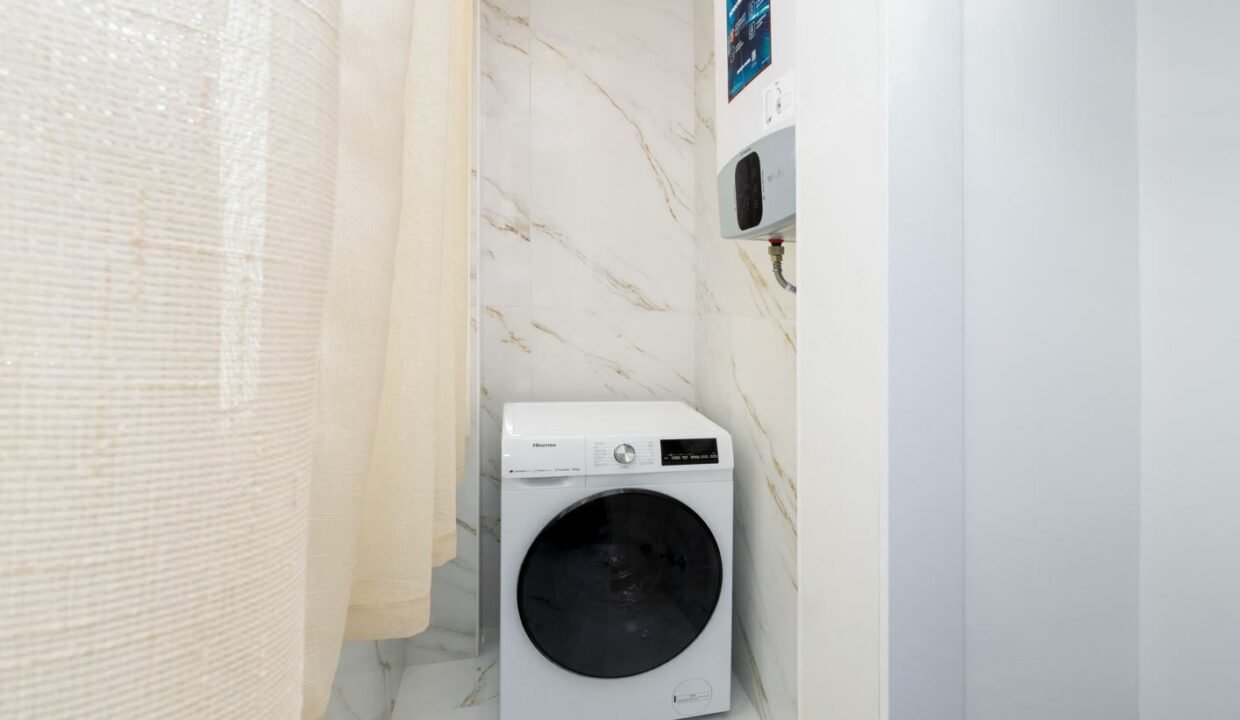 hi9YfNBrnrf7_1707155996-fullHD