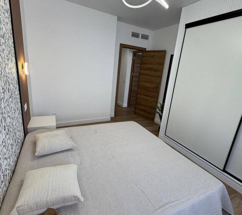 i6hgq5pYOfpX_1733759403-fullHD