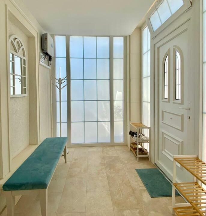 iLvGb-m-qwZ3_1697399825-fullHD