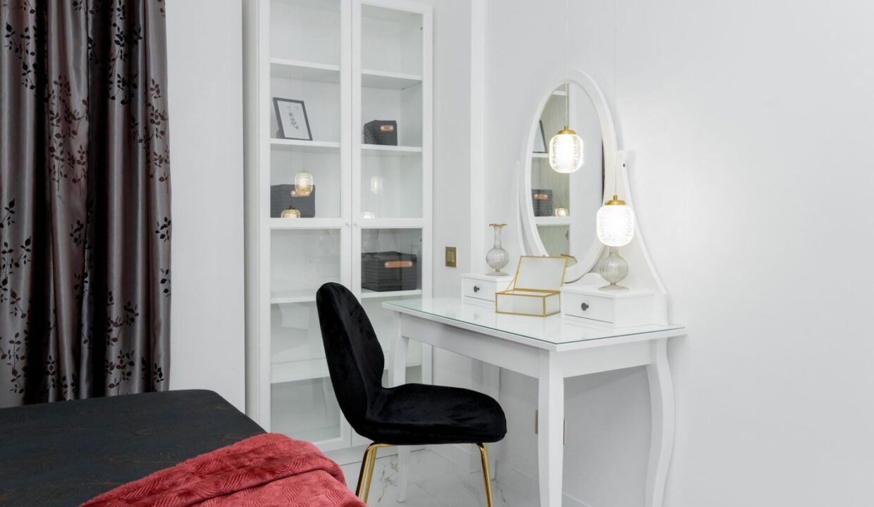 iVKro6NiNLeD_1707156014-fullHD