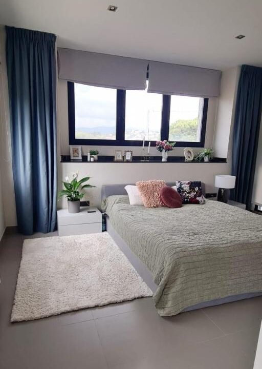 jBqyHW_7EJX3_1732889885-fullHD