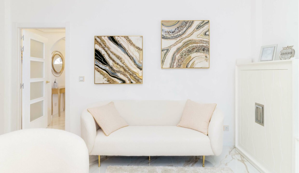 jJEfzfA_kxsw_1704974393-fullHD