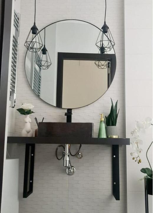 jSIJmx3jMpGX_1732889852-fullHD