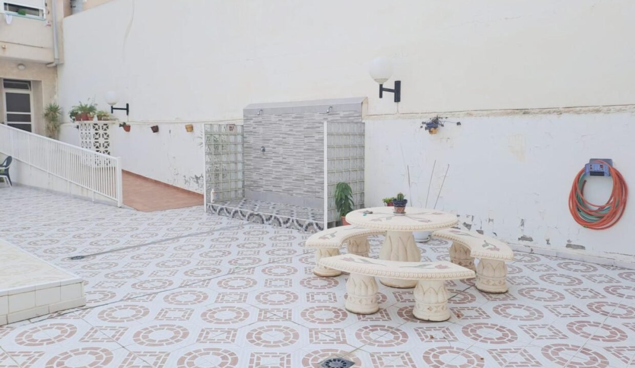 kBnJiof5d0zw_1728921251-fullHD