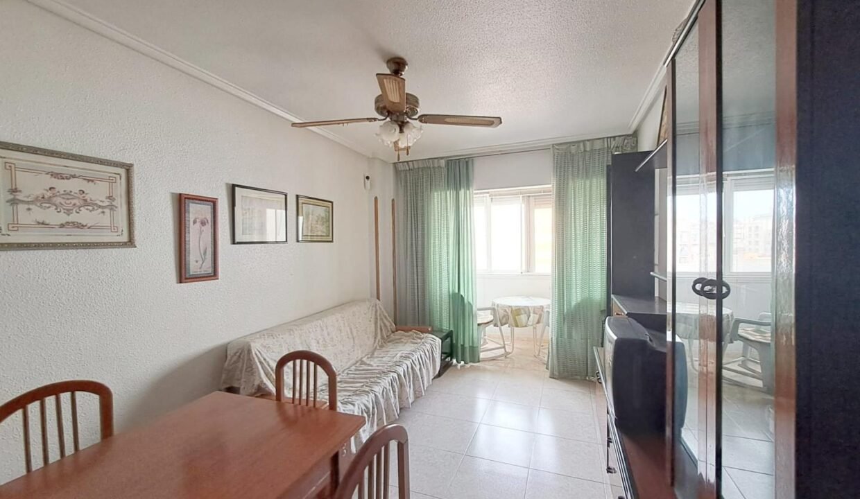 mgGSsI8RLyAr_1728921170-fullHD