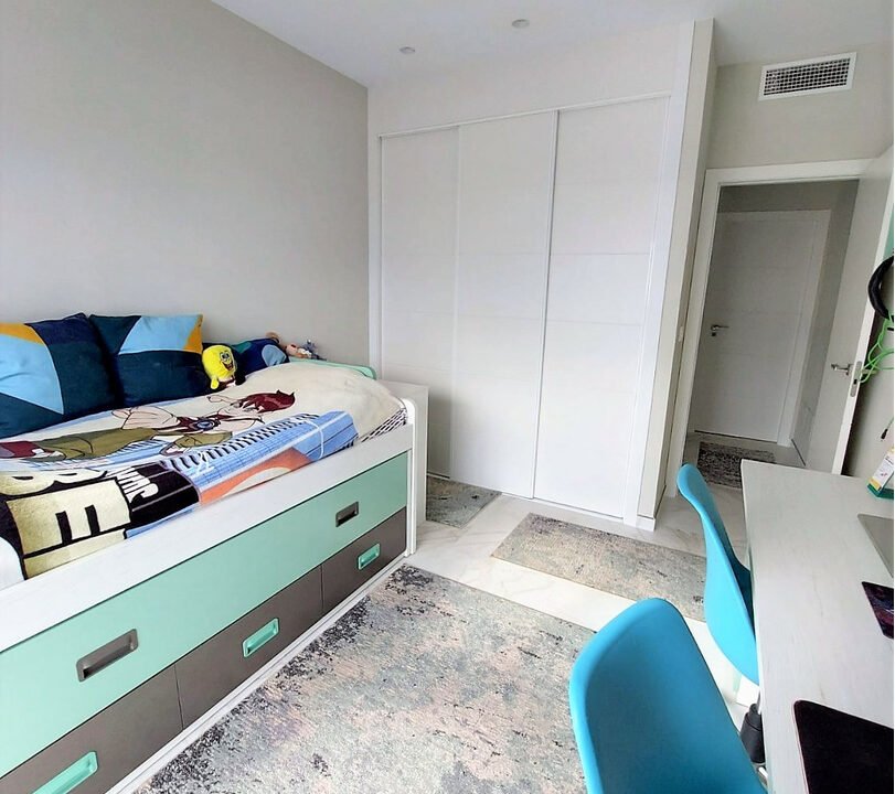 mkk7xc_qAaeA_1674740521-fullHD