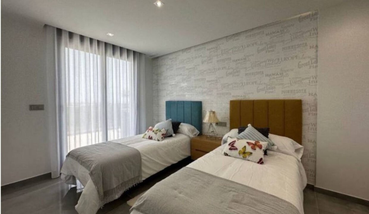 mzq7udORZDDp_1741100773-fullHD