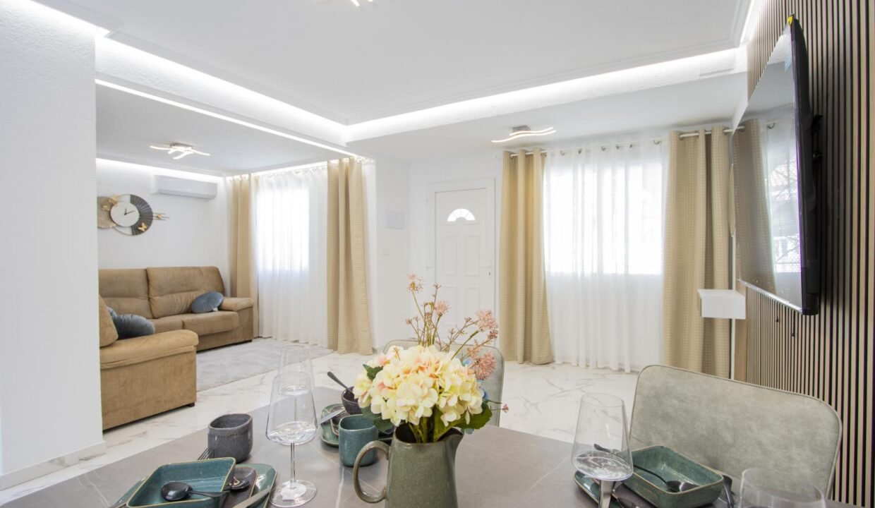 naHMqTBo1Ogi_1727705399-fullHD