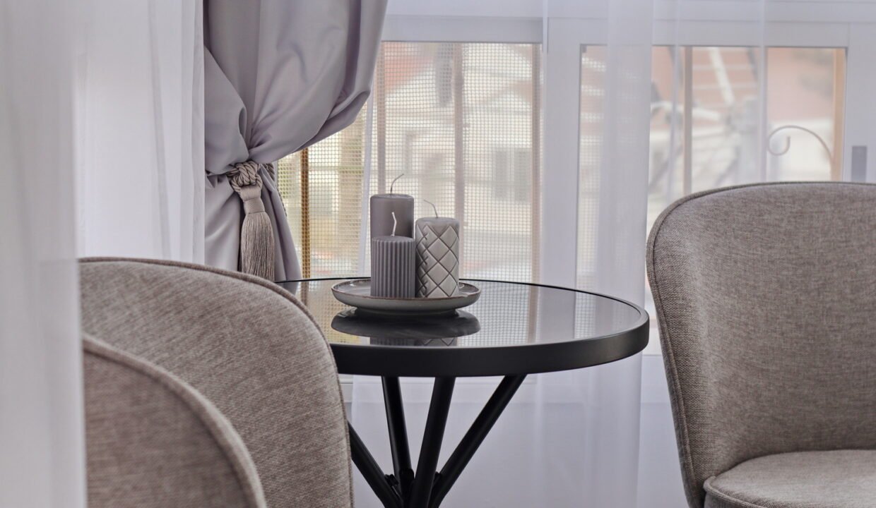 pGjMtND3J1sI_1705056399-fullHD