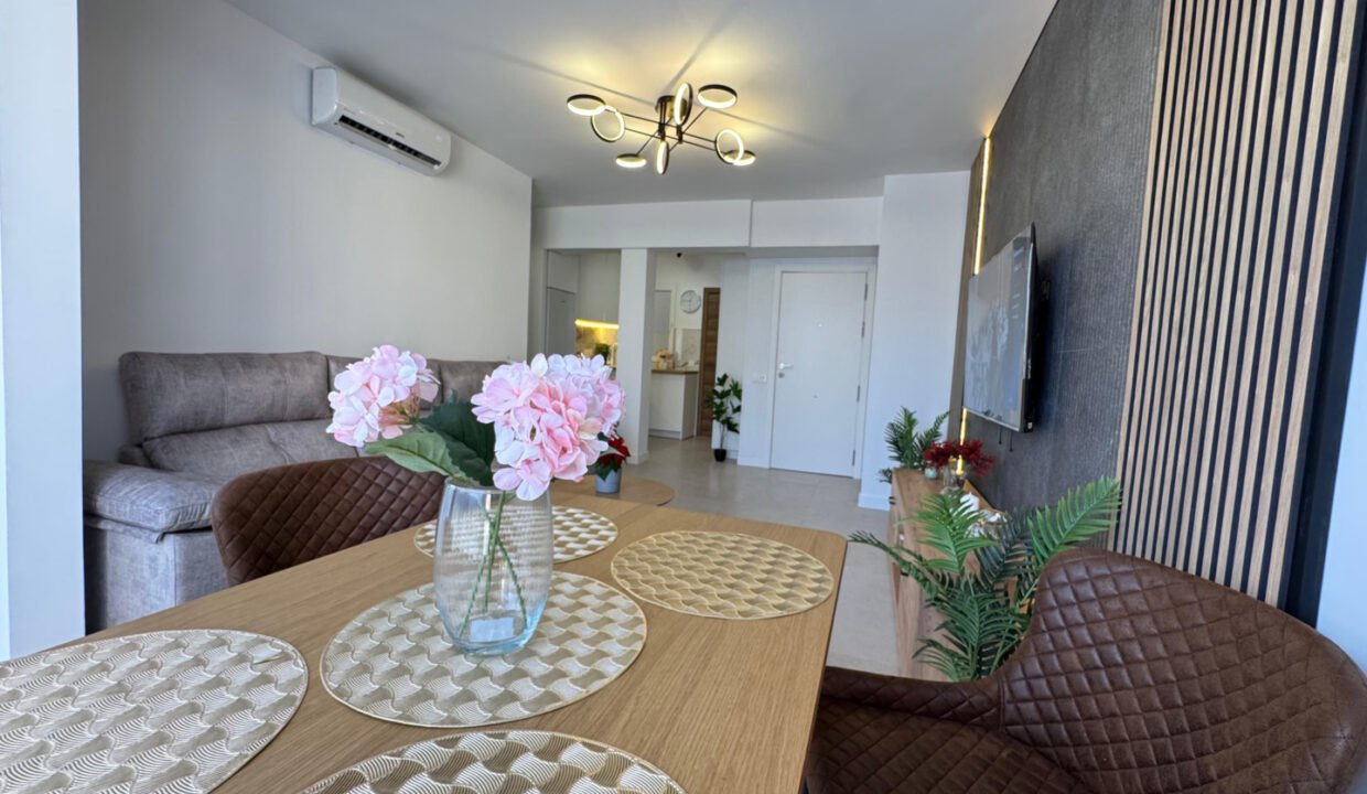 pU07uPv2-7hV_1734017814-fullHD