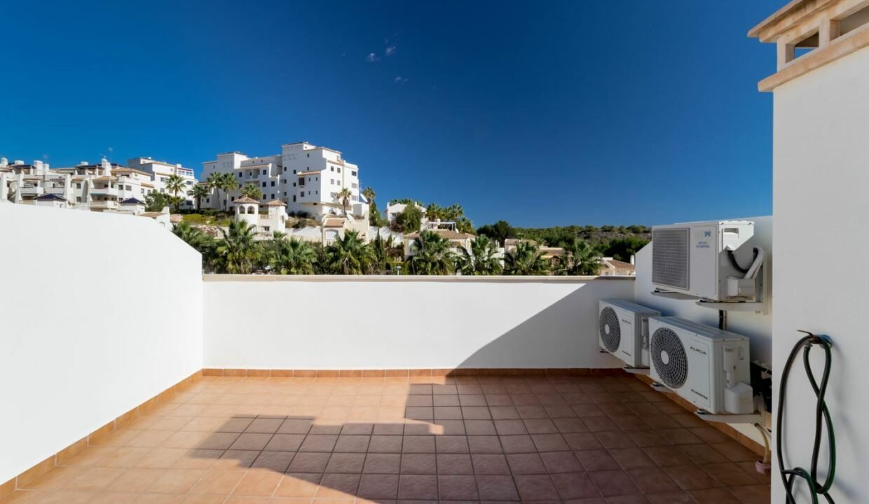 ptxoN4vr62eG_1709034078-fullHD