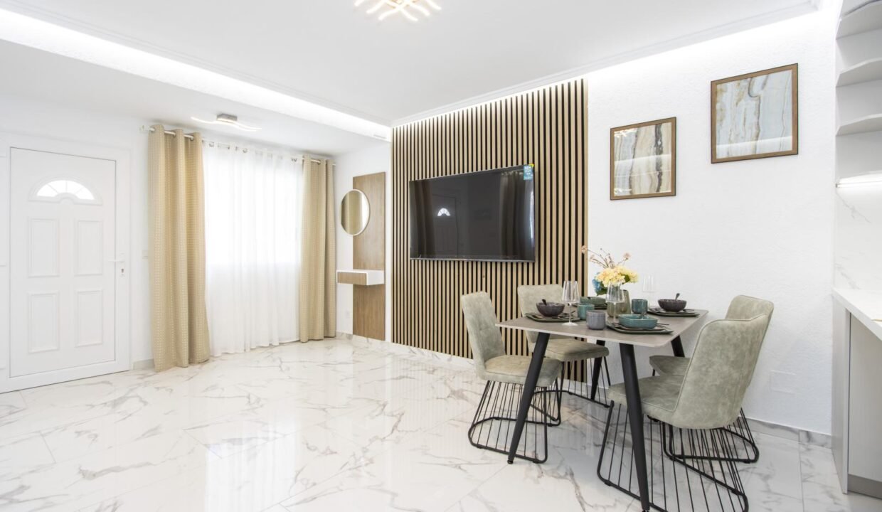 r5wsNsxRHG1W_1727705392-fullHD