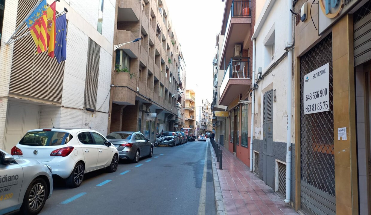 tMKHHUn-jK4K_1703244431-fullHD