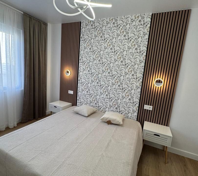 tfR5P1oI3oPh_1733759300-fullHD