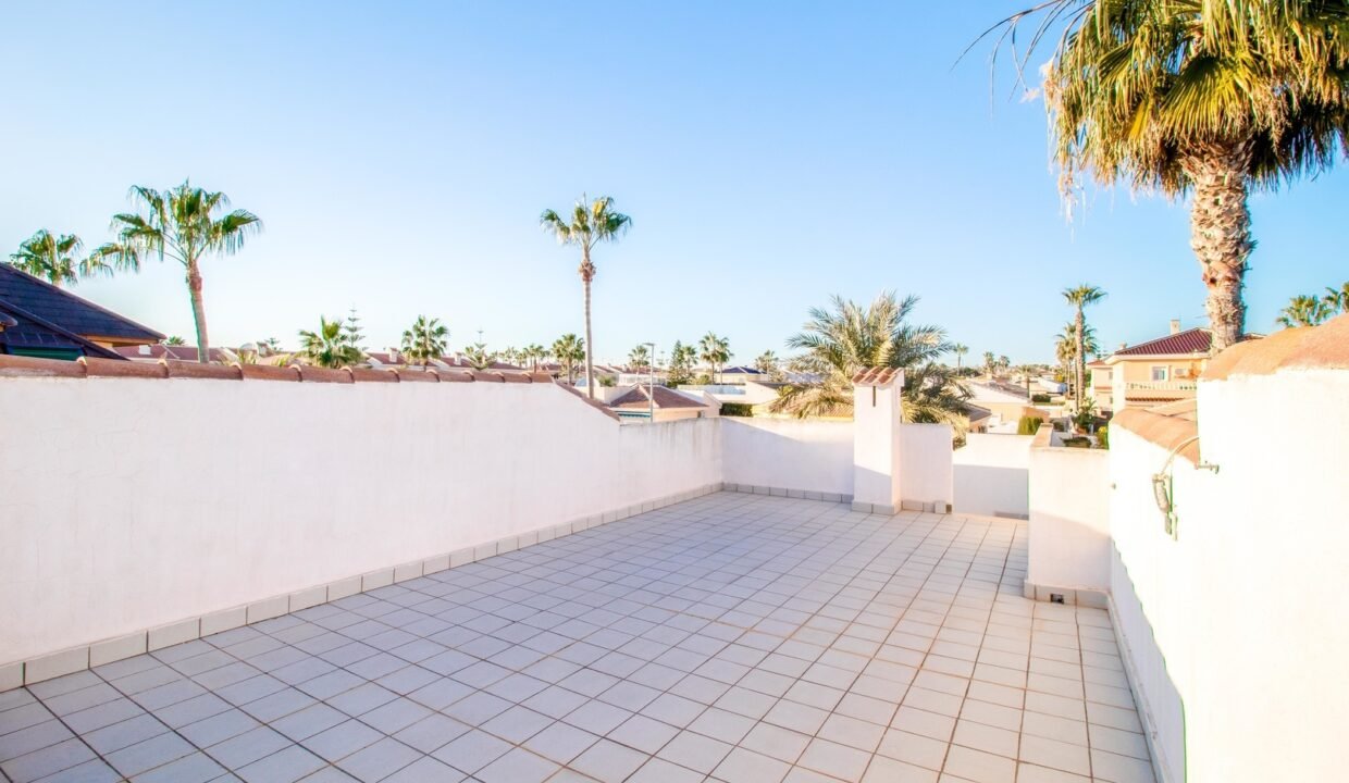 vQWmPWTVKp-J_1717148490-fullHD