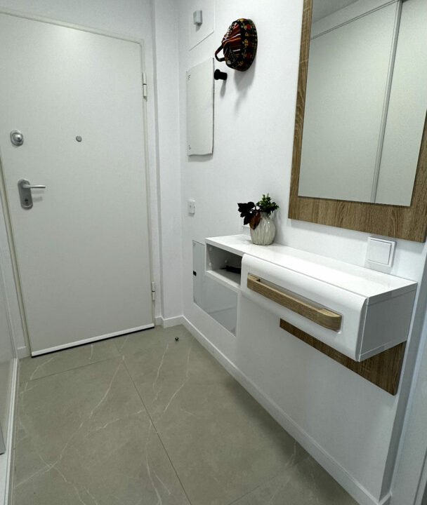 ve5It4pEkkqw_1723103580-fullHD