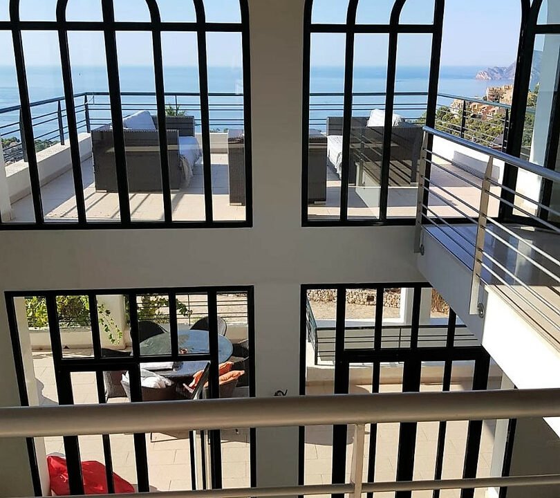 xaza2vLVi7Sr_1640609116-fullHD