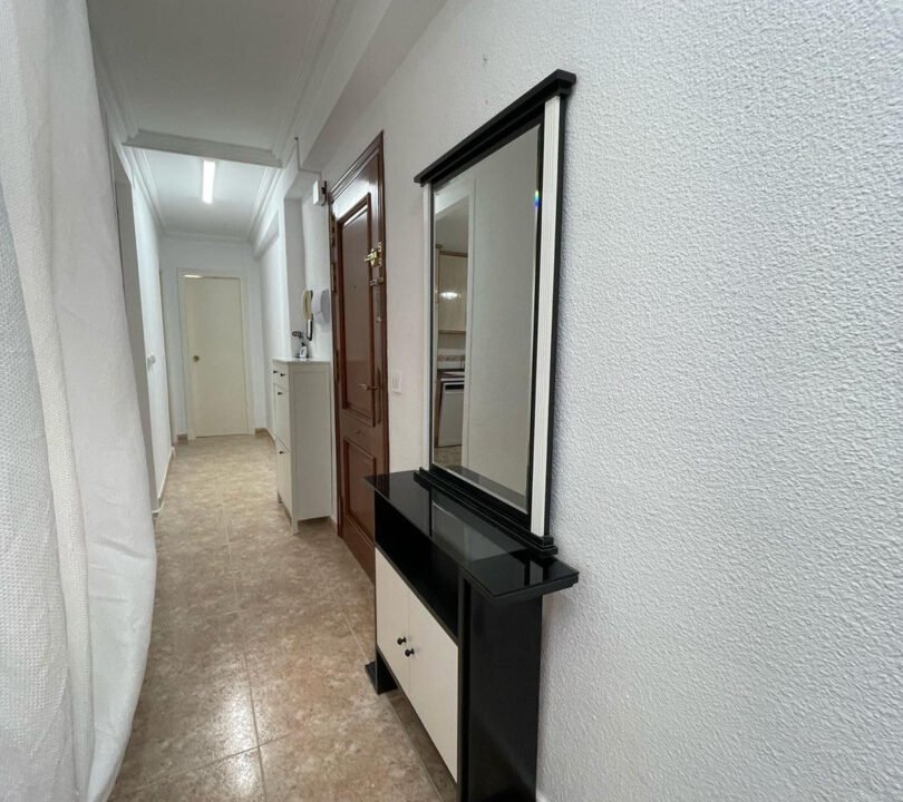 xhYLlNROFL5m_1746799355-fullHD