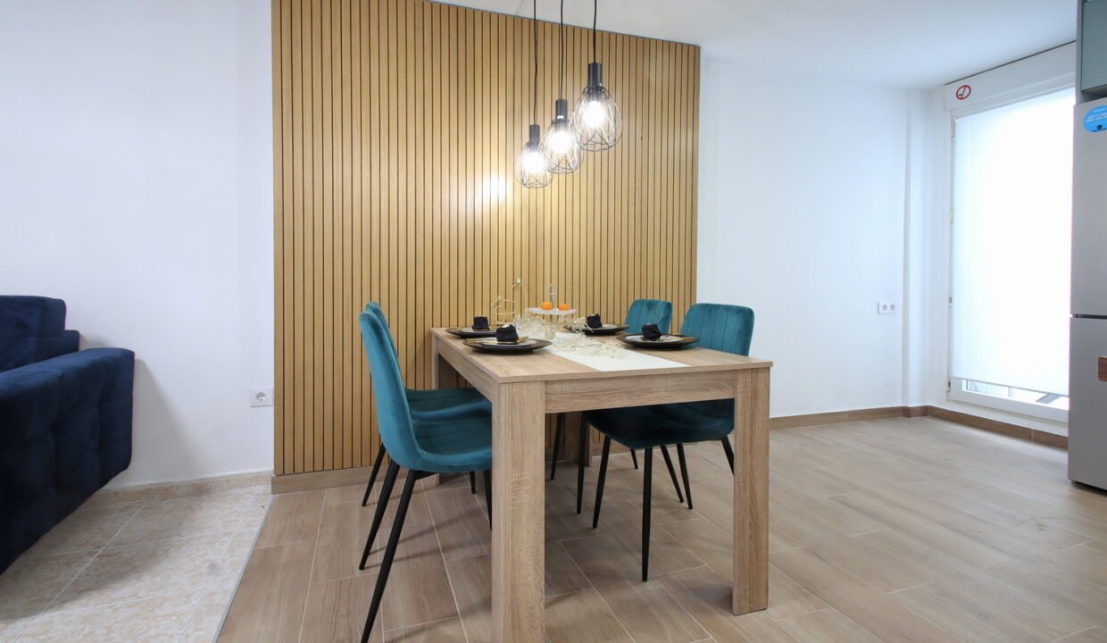 y-PXOo1fNBfl_1705056457-fullHD