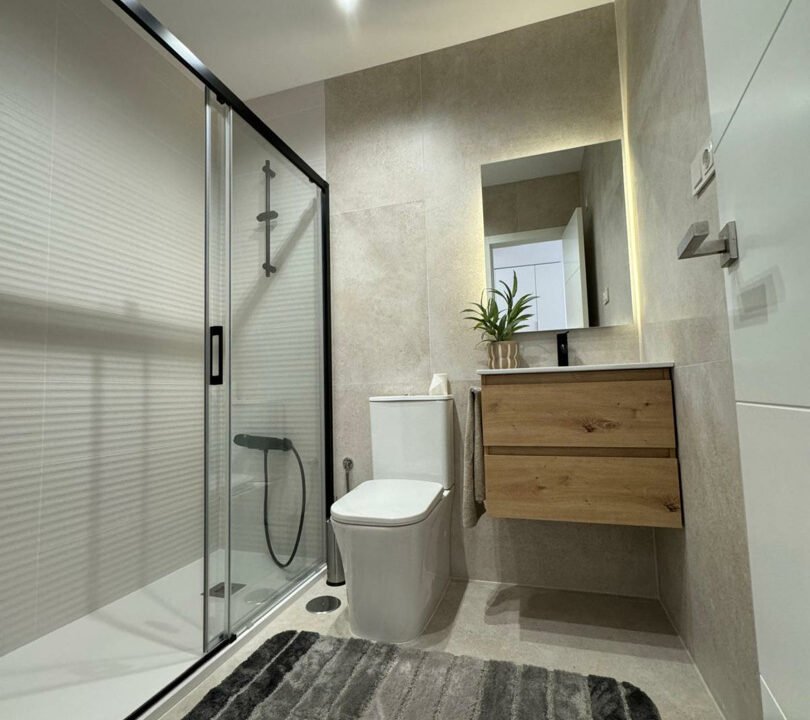 yZrIZQIw72F3_1721212680-fullHD