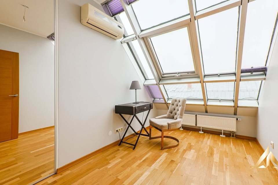 666942805_960288723171240_7015494235975014796_n