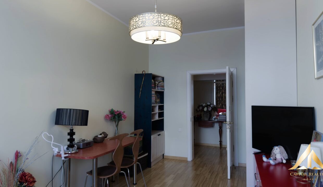 b83ec19a-725a-40da-8ac9-aaab2c22b285-img_0793