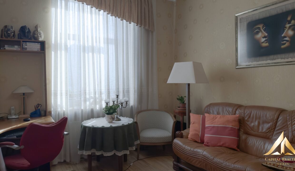 cf3bb2f4-7622-456e-8b2f-25edf1ca54d3-img_0759